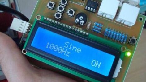 سیگنال ژنراتور با میکرو کنترولر AVR به زبان C به همراه PCB و سورس برنامه