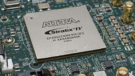 پاورپوینت کامل و جامع با عنوان FPGA و آموزش زبان برنامه نویسی VHDL در 82 اسلاید