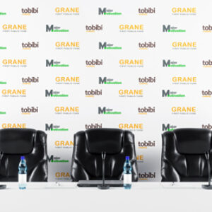 لایه باز موکاپ بنر با پس زمینه و بک گراند کنفرانس مطبوعاتی